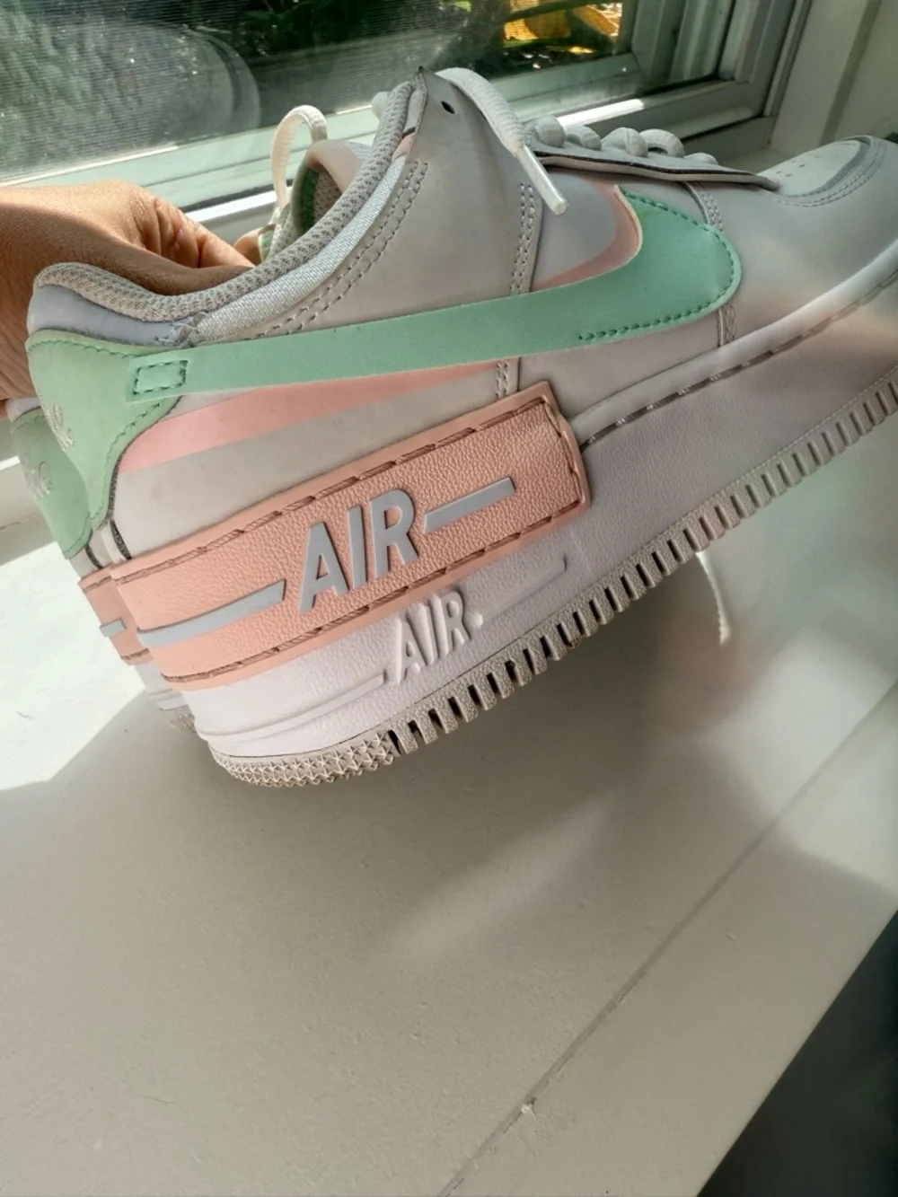 Nike AF1 in White, Mint & Pink - Picture 2 of 6